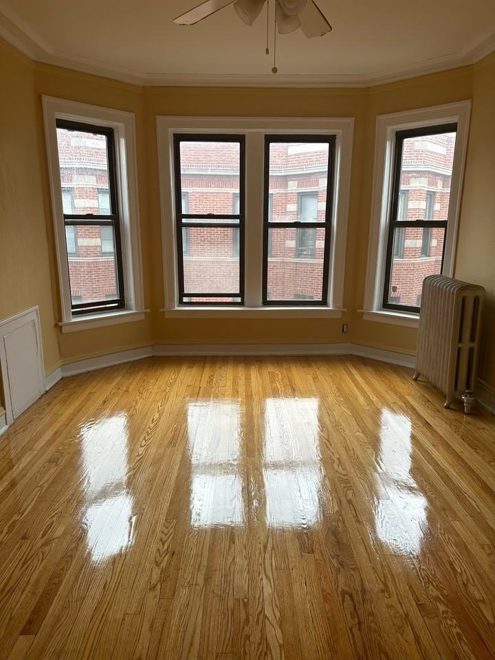 Crandon Apartments - 3 - Photo 4 of 9
