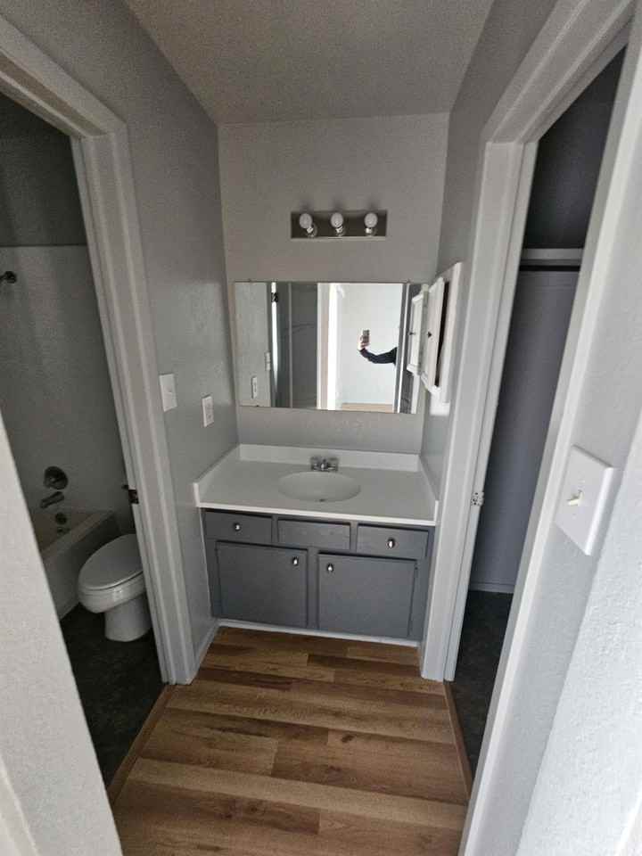 1108 Fern Apts - Photo 6 of 16