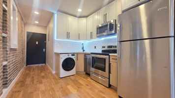 featured image of 555 East 137th Street #PH3