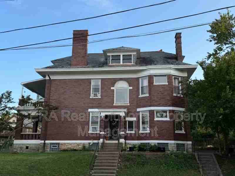 3471 Trimble Ave - Photo 2 of 10