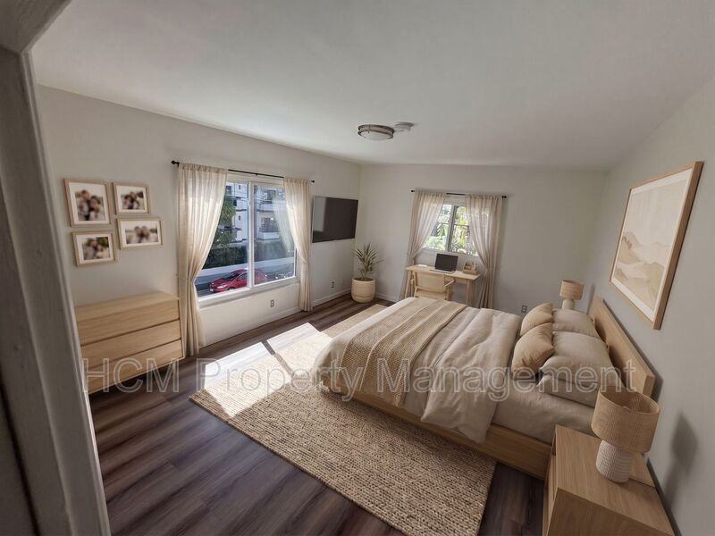 974 Granville Ave #5 - Photo 3 of 8