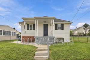 featured image of 1115 W Church St