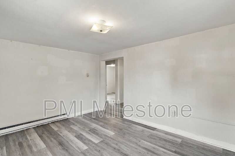 1115 W Church St - Photo 5 of 22
