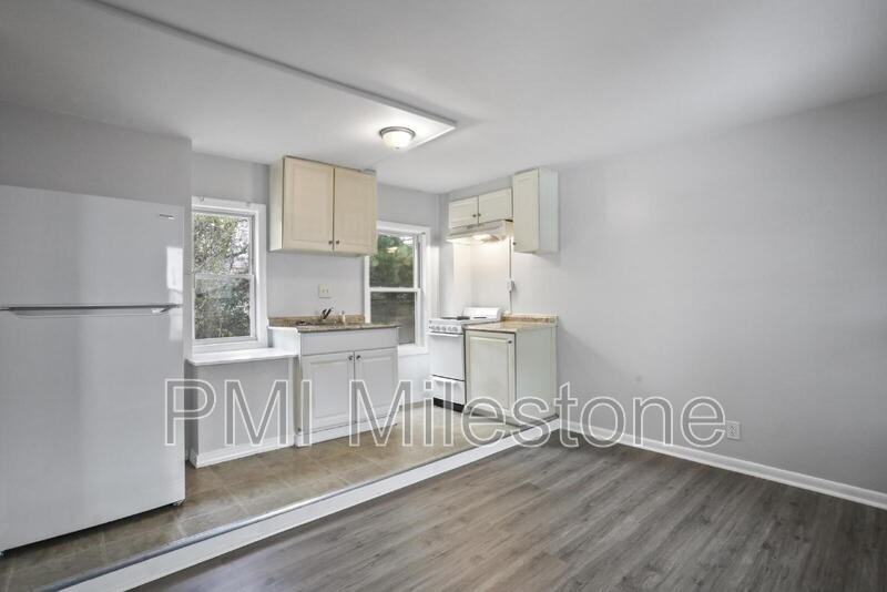 13628 Pennsylvania Ave #11 - Photo 4 of 15