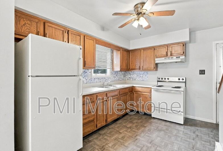 420 Liberty St - Photo 6 of 19