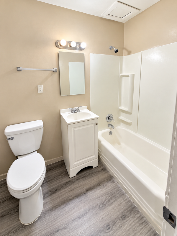 63 Huntington St ##3g - Photo 3 of 7