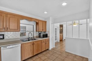 featured image of 1102 Westchester Dr E