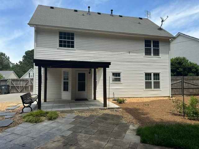 2910 Arden Ridge Dr - Photo 2 of 3