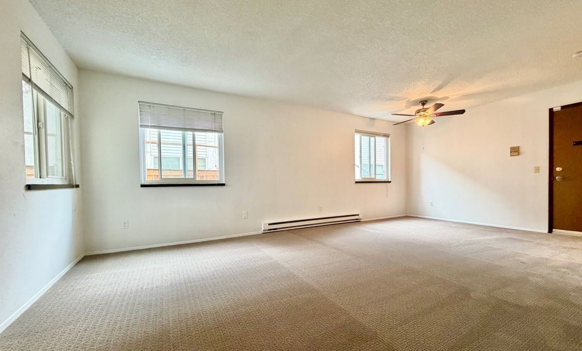 10525 Midvale Ave N ##201 - Photo 3 of 8