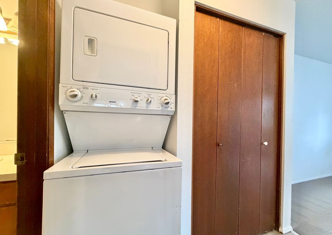 10525 Midvale Ave N ##201 - Photo 6 of 8