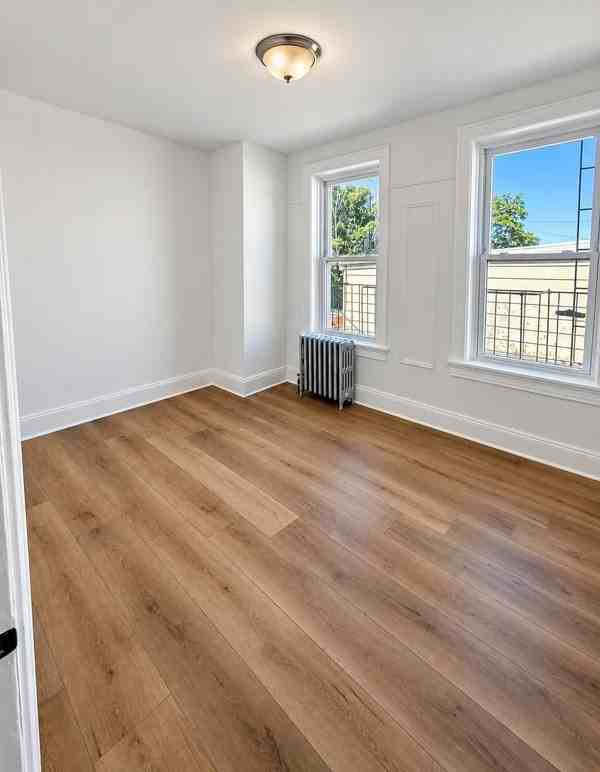 7555 Metropolitan Ave ##3l - Photo 3 of 4