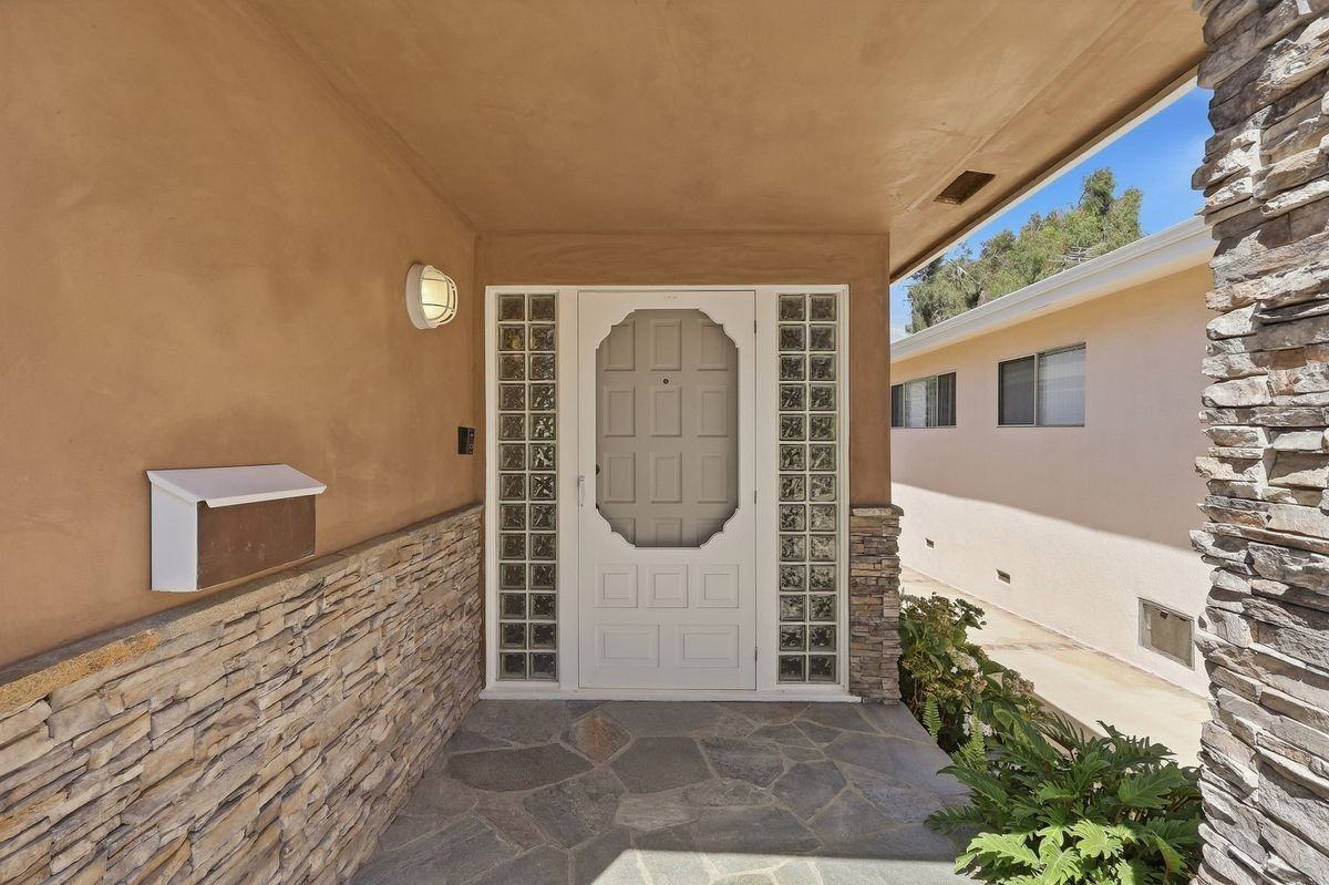 1336 S Gertruda Ave - Photo 4 of 49