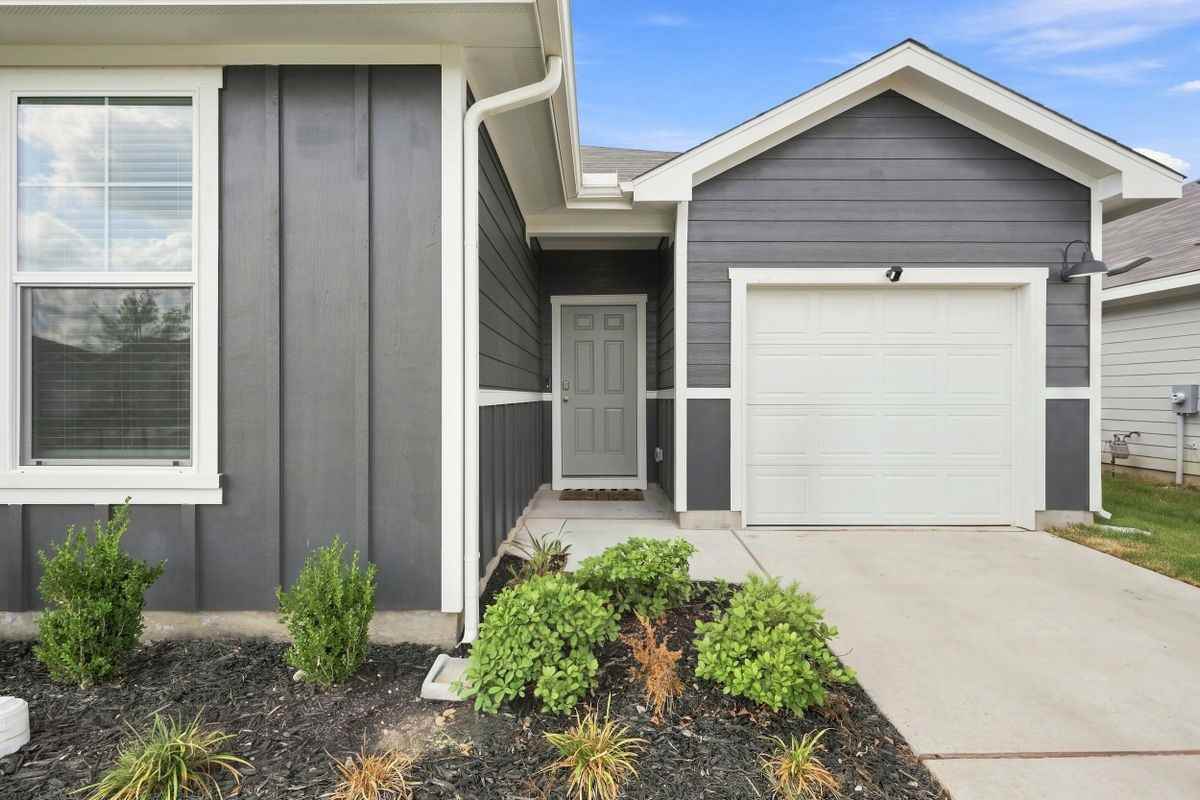 130 Harrison Xing ##B - Photo 3 of 22