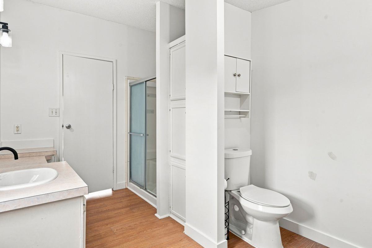 1151 Heidenreich Ln - Photo 4 of 28