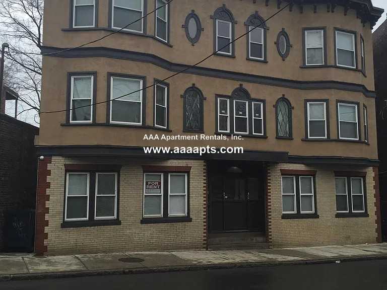 Washington Ave #3 - Photo 4 of 5