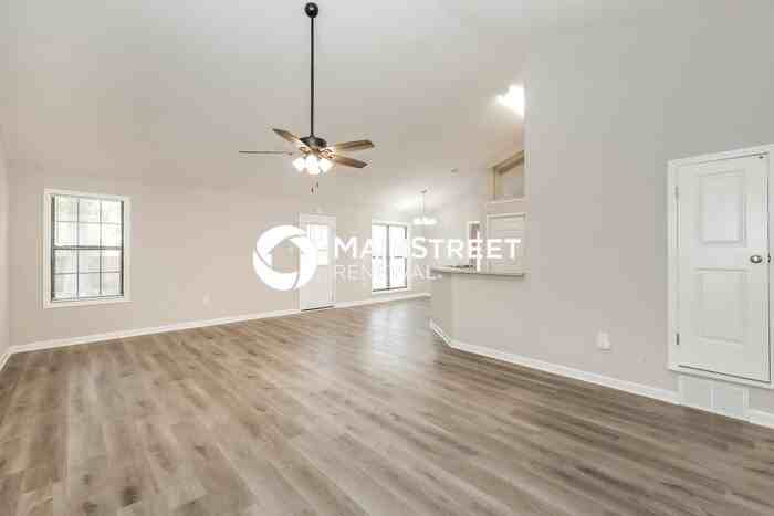 5827 Garden Ridge Dr - Photo 2 of 15