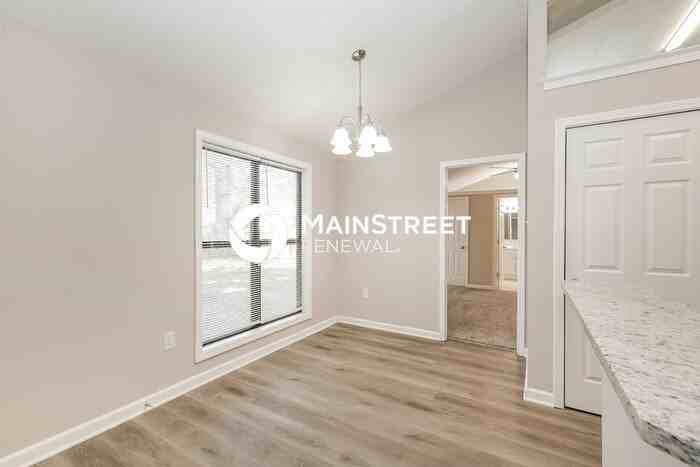 5827 Garden Ridge Dr - Photo 3 of 15