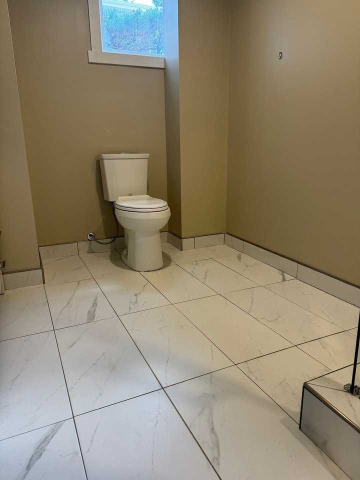648 Strathcona Dr Sw - Photo 6 of 15