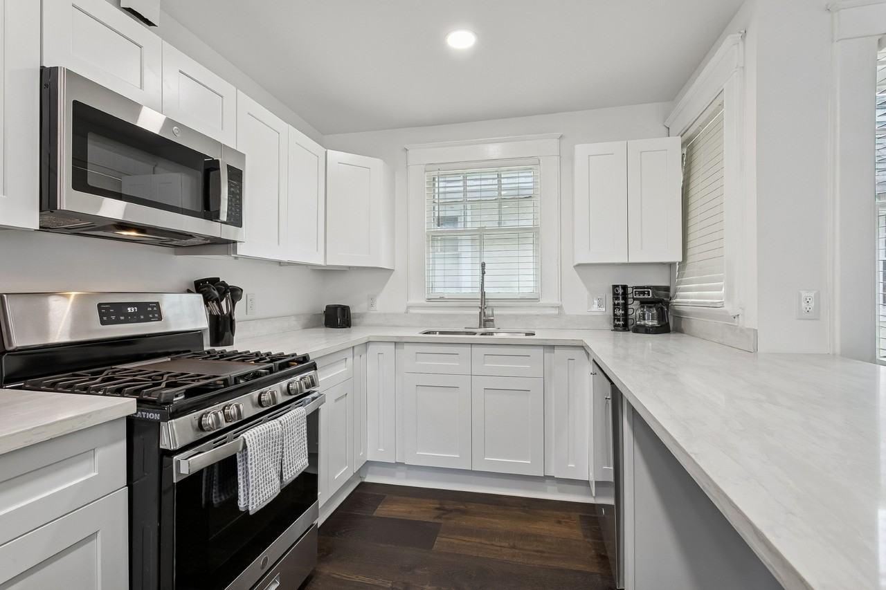 2027 Calhoun St #NA - Photo 5 of 17