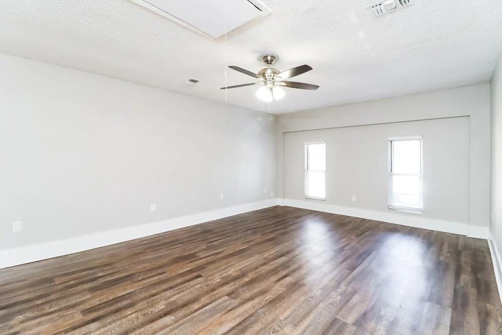 2856 Sutton Estates Cir S #NA - Photo 2 of 3