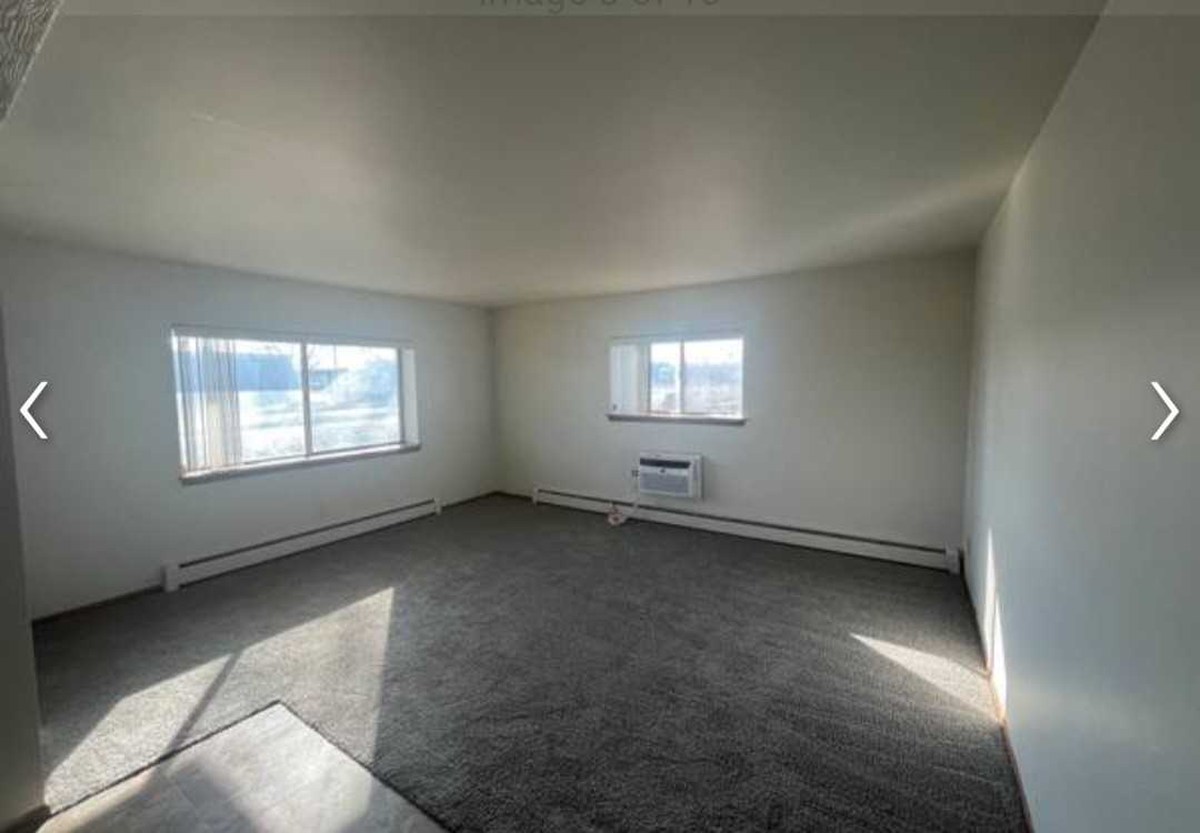 11104 W Greenfield Ave #4 - Photo 5 of 7