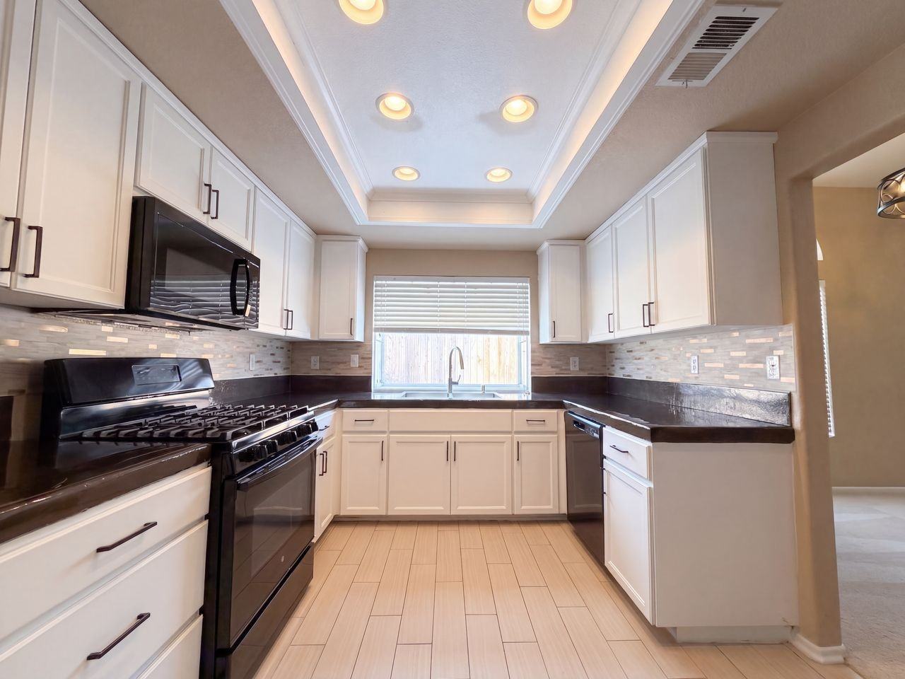 5538 W Avenue L6 #NA - Photo 2 of 11