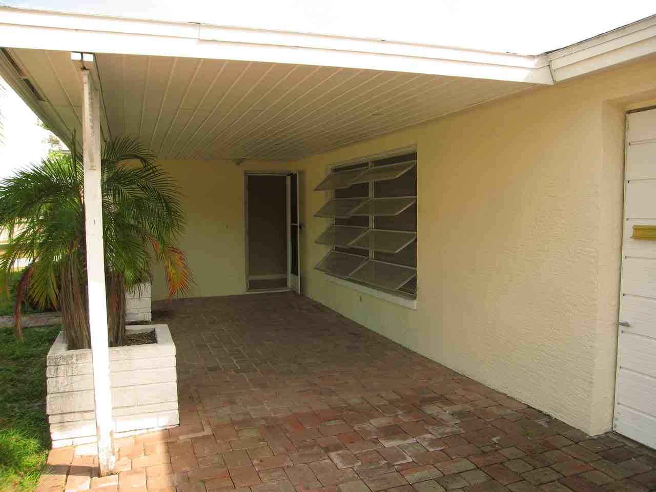 3252 Brookfield Dr #NA - Photo 4 of 13