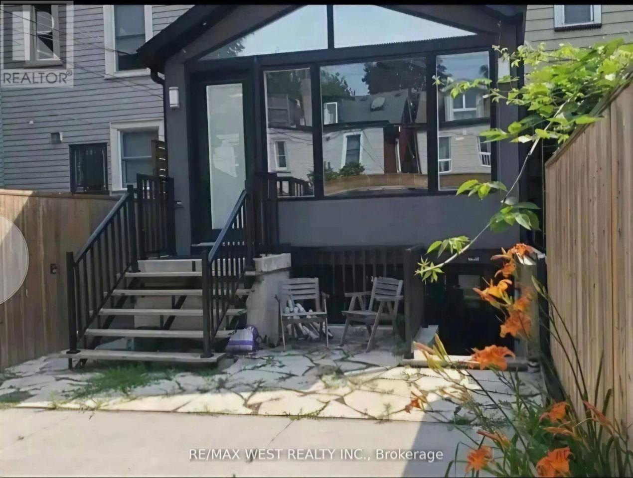 64 Galt Avenue - Photo 4 of 5