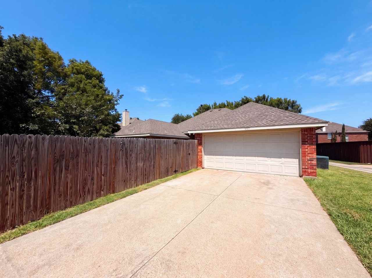 6401 Marquett Dr - Photo 6 of 10