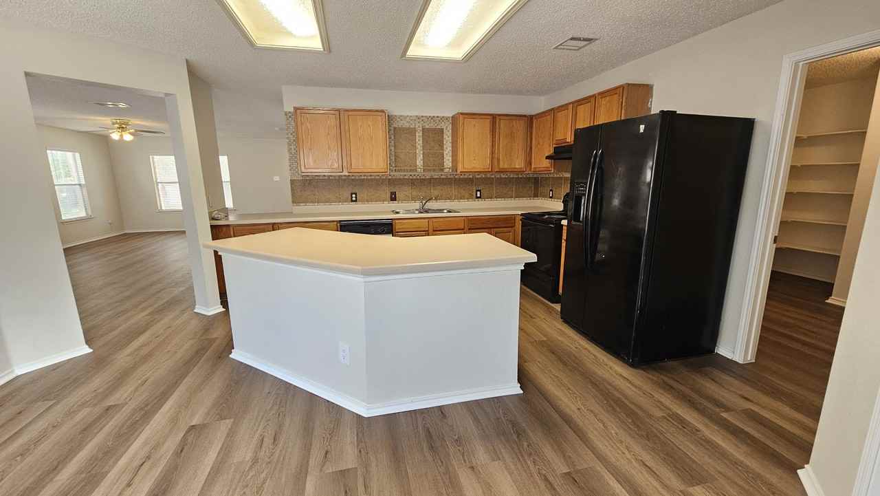 1909 Carriage Club Dr #1 - Photo 7 of 10