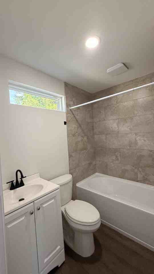 904 Virginia St - Photo 7 of 11