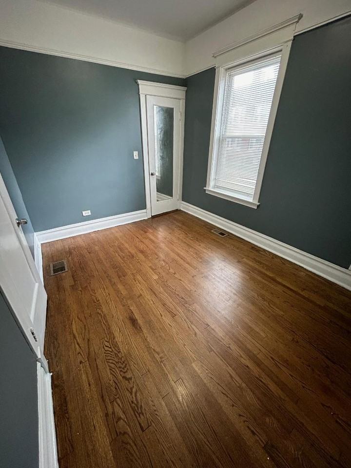6559 S Green St Chicago IL 60621 - Photo 4 of 10