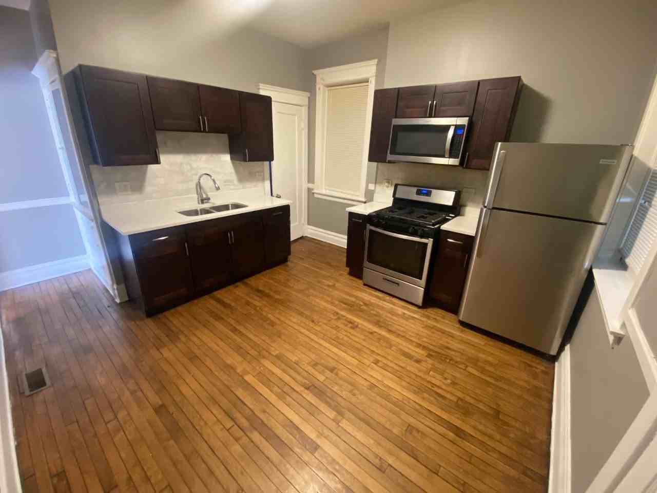 6559 S Green St Chicago IL 60621 - Photo 7 of 10