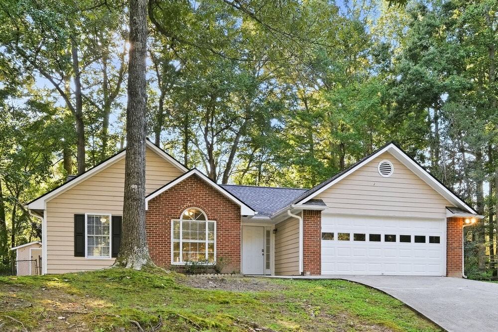 1171 Lennox Ct - Photo 3 of 16