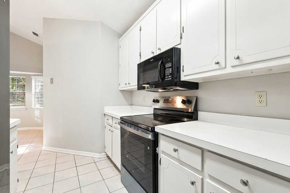 1171 Lennox Ct - Photo 7 of 16