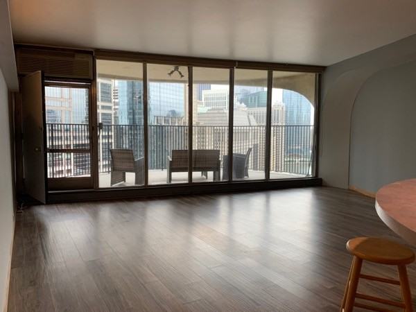300 North State Street - 3012Unit 3012 #3012 - Photo 5 of 14