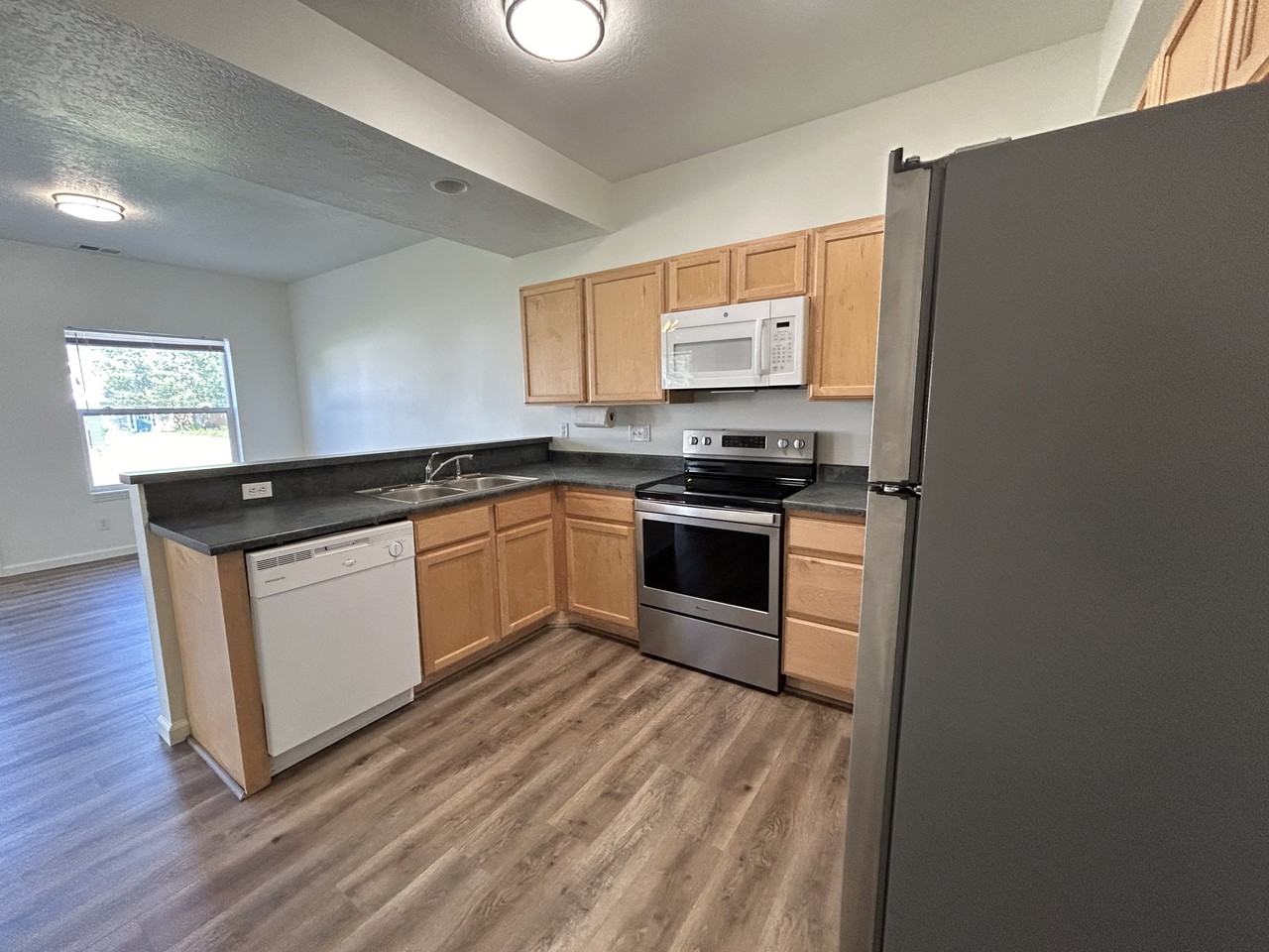 404 Par Ave #1 - Photo 6 of 23
