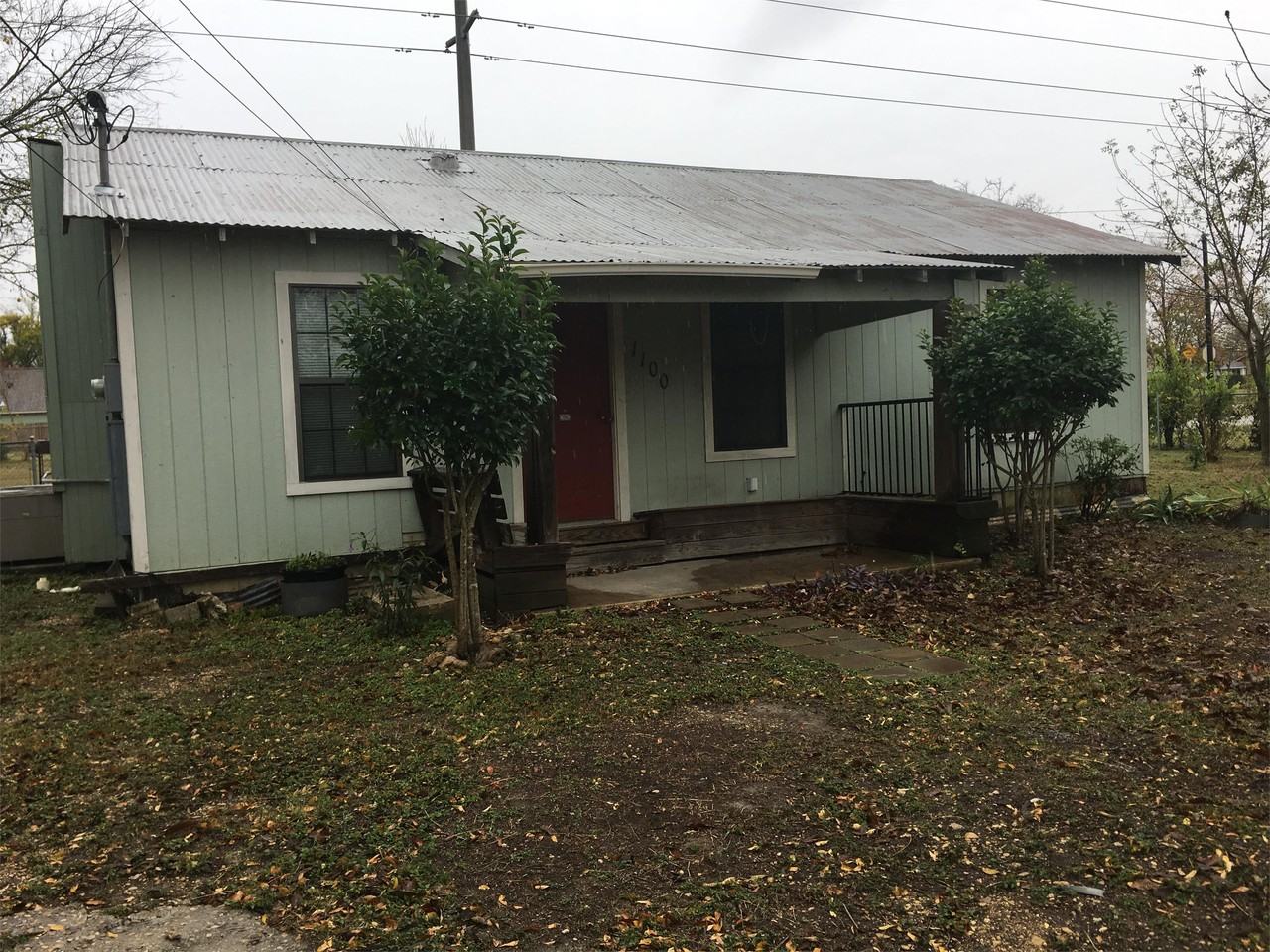 1100 Chihuahua St #1 - Photo 2 of 8