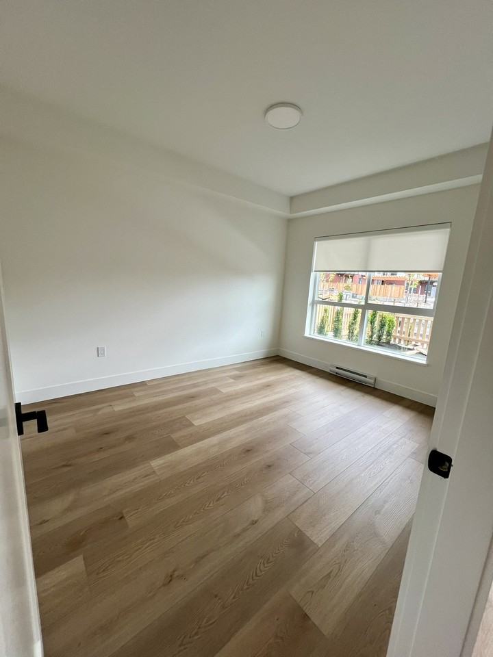 72B Ave - Photo 6 of 9