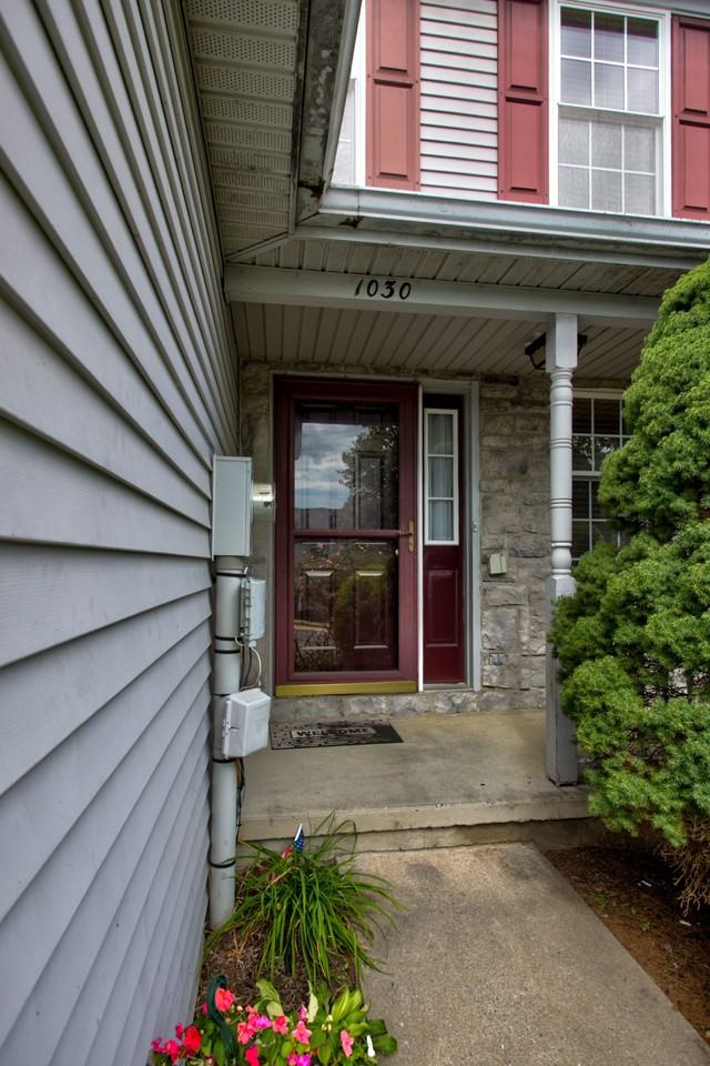 1030 Sterling Pl #1 - Photo 3 of 7