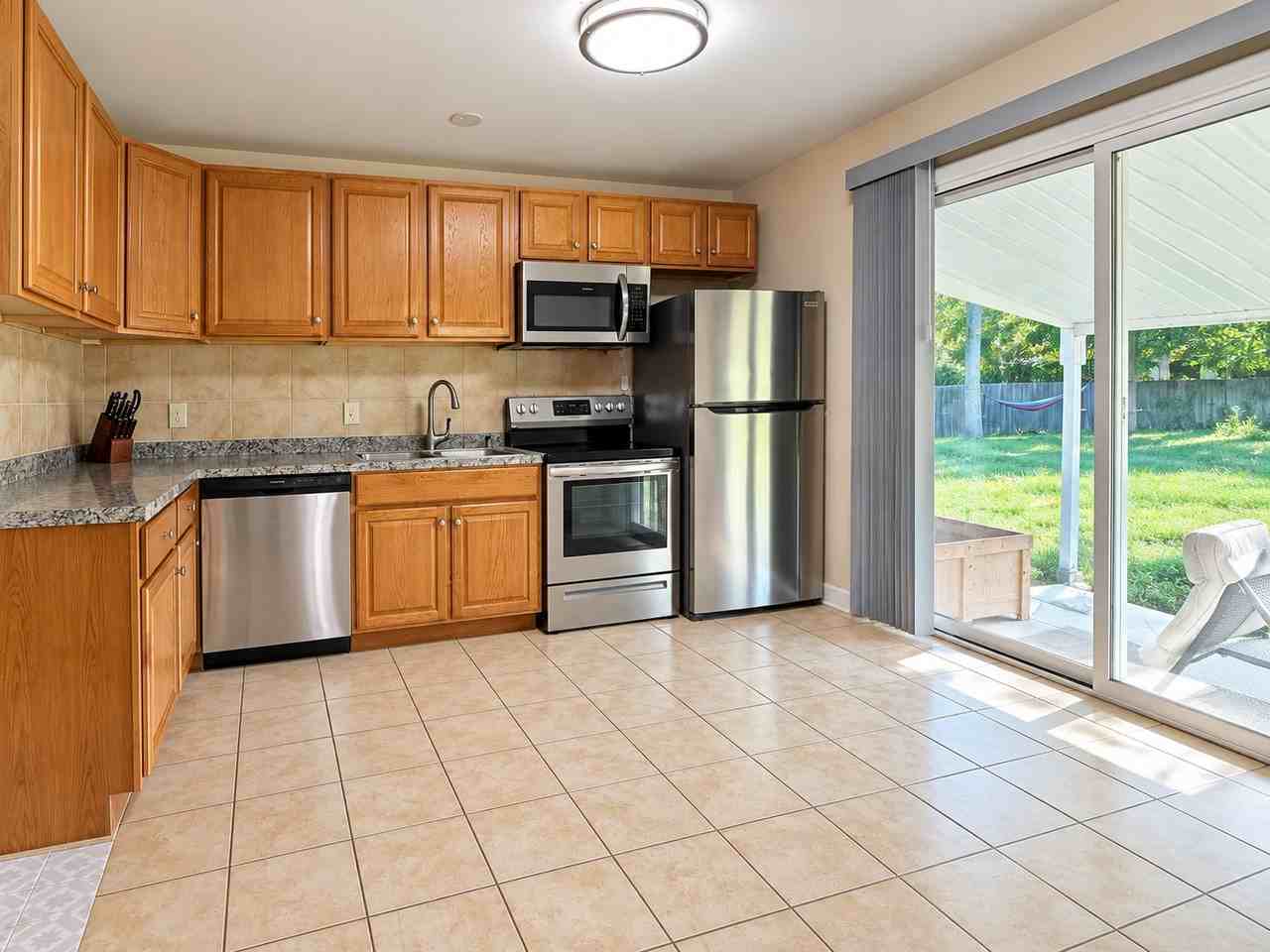 609 Charlton Dr #1 - Photo 4 of 12