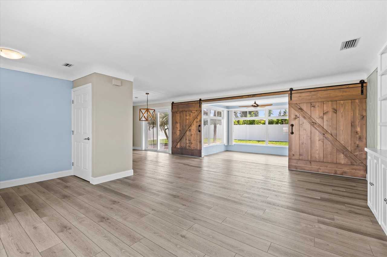 106 19th St #1 - Photo 7 of 50