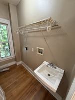featured image of 104 Warner St #1