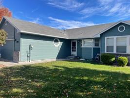 featured image of 880 Aspen Pl #1
