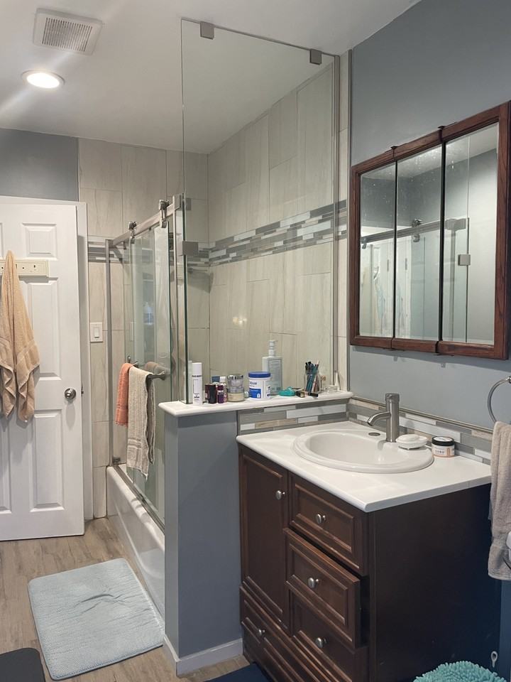 534 West 39th Street - Photo 5 of 6