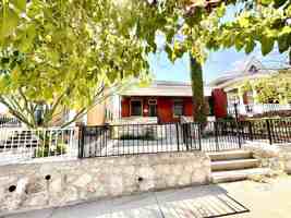 featured image of 1219 N Laurel St