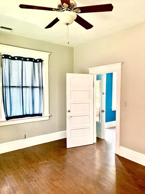 1219 N Laurel St - Photo 7 of 16