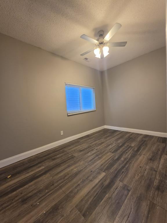 1014 Ella Ave - Photo 4 of 15