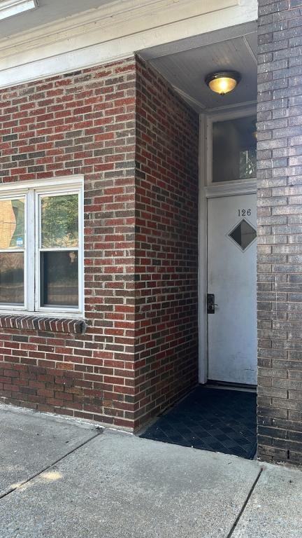 126 W Potomac St - Photo 2 of 10