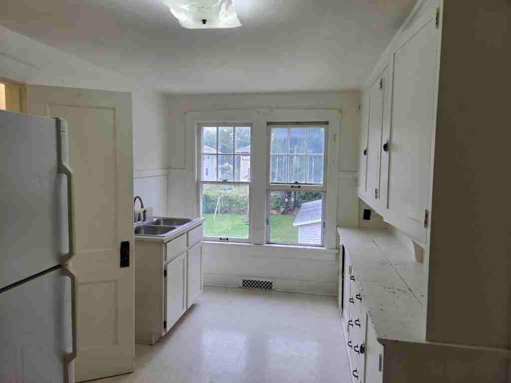 852A N 12th St - Photo 3 of 6